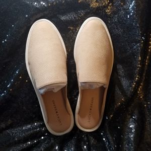 LUCKY BRAND TAN NUBUCK MULE SIZE 11